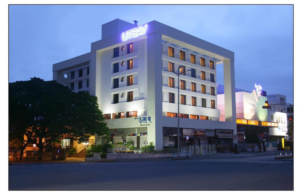 Hotel Utsav Deluxe Pune Exterior photo
